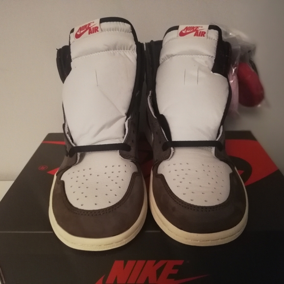 Jordan 1 travis scott - Picture 7 of 8